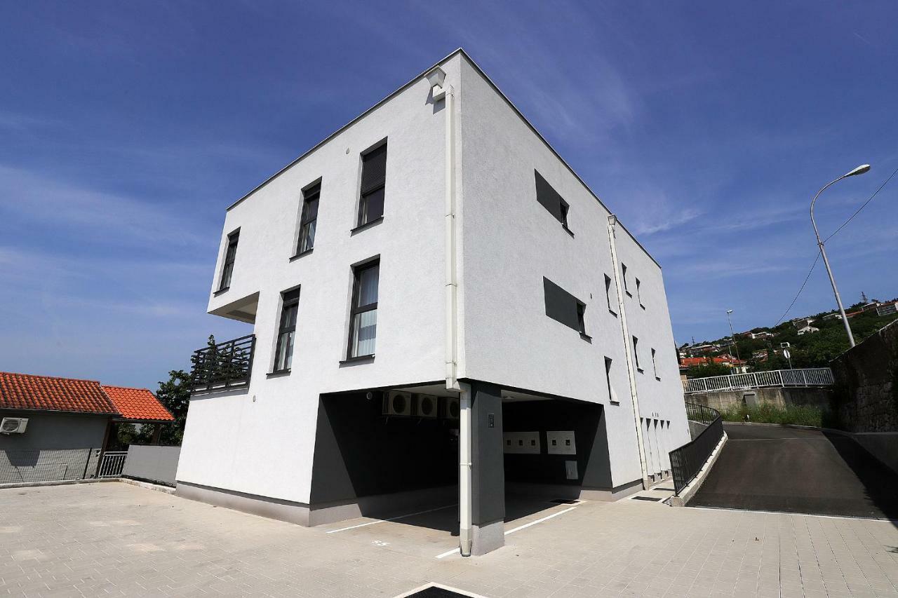 Studio Apartment Ada 2 Риека Экстерьер фото