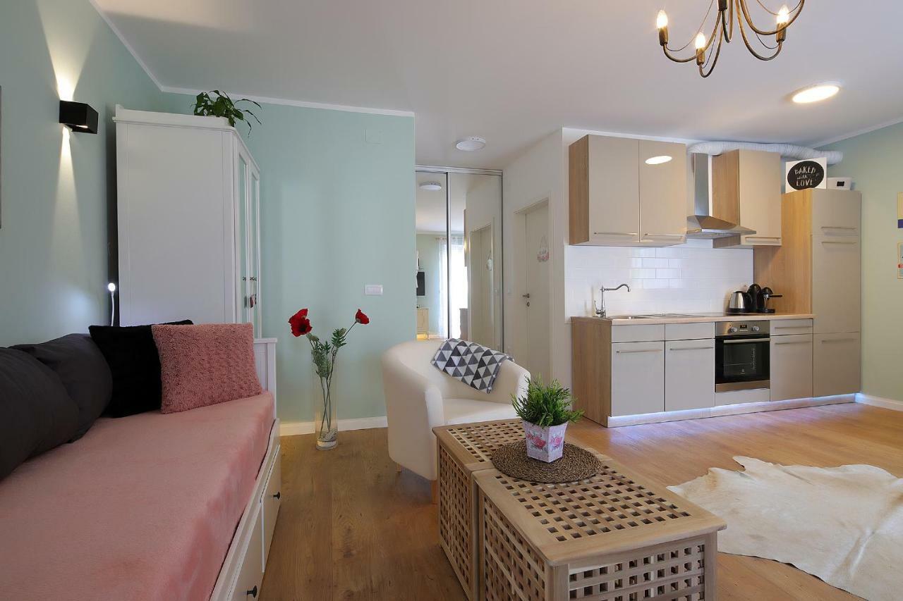 Studio Apartment Ada 2 Риека Экстерьер фото
